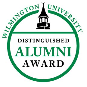 The Wilmington University Distinguished Alumni Award Logo